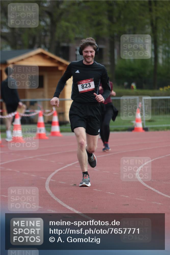 13.04.2025 - Hammer Lauf A. Gomolzig http://msf.ph/oto/7657771 13.04.2025 10:15:22 Ziel 776, 823, 1147 meine-sportfotos.de