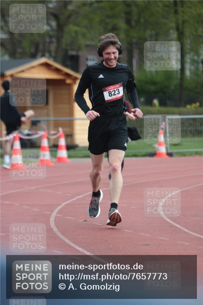 13.04.2025 - Hammer Lauf A. Gomolzig http://msf.ph/oto/7657773 13.04.2025 10:15:22 Ziel 776, 823, 1147 meine-sportfotos.de