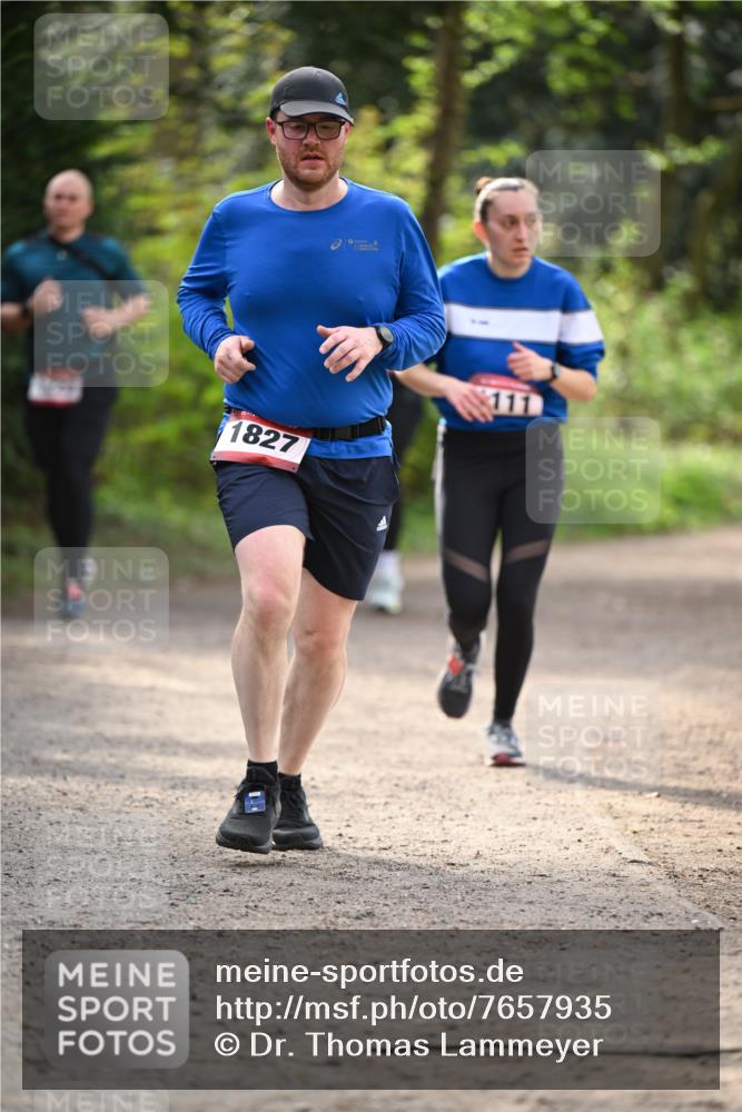 13.04.2025 - Hammer Lauf Dr. Thomas Lammeyer http://msf.ph/oto/7657935 13.04.2025 10:44:53 Laufen 1827 meine-sportfotos.de