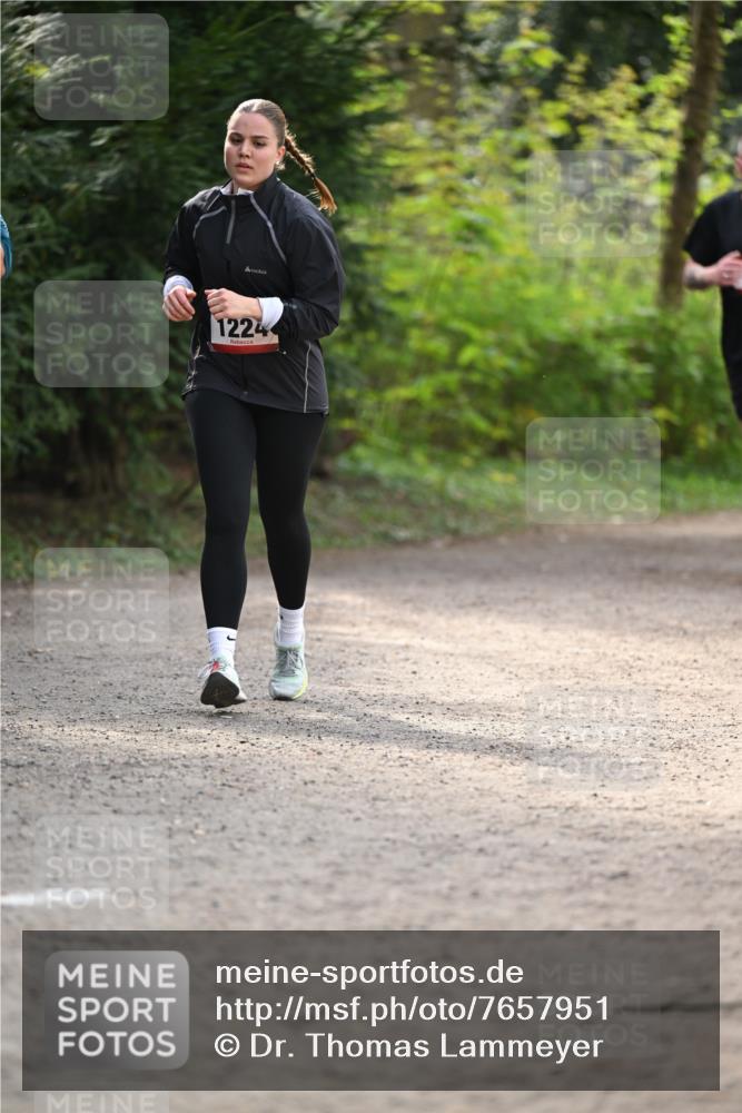 13.04.2025 - Hammer Lauf Dr. Thomas Lammeyer http://msf.ph/oto/7657951 13.04.2025 10:44:57 Laufen 1224 meine-sportfotos.de
