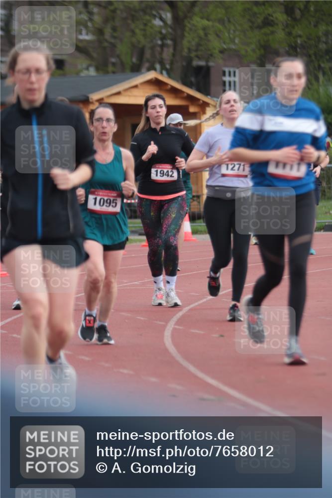 13.04.2025 - Hammer Lauf A. Gomolzig http://msf.ph/oto/7658012 13.04.2025 10:16:38 Ziel 116, 560, 1095, 1111, 1162, 1271, 1830 meine-sportfotos.de