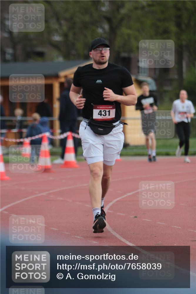 13.04.2025 - Hammer Lauf A. Gomolzig http://msf.ph/oto/7658039 13.04.2025 10:16:52 Ziel 431 meine-sportfotos.de