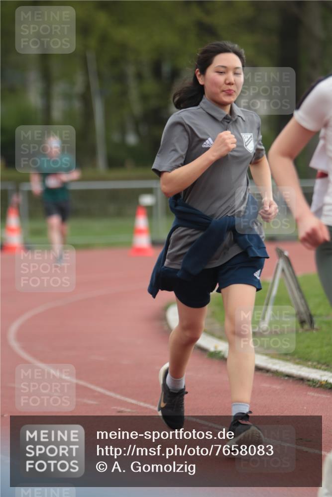 13.04.2025 - Hammer Lauf A. Gomolzig http://msf.ph/oto/7658083 13.04.2025 10:17:10 Ziel 211, 348, 539, 573, 632, 966, 1164, 1932 meine-sportfotos.de