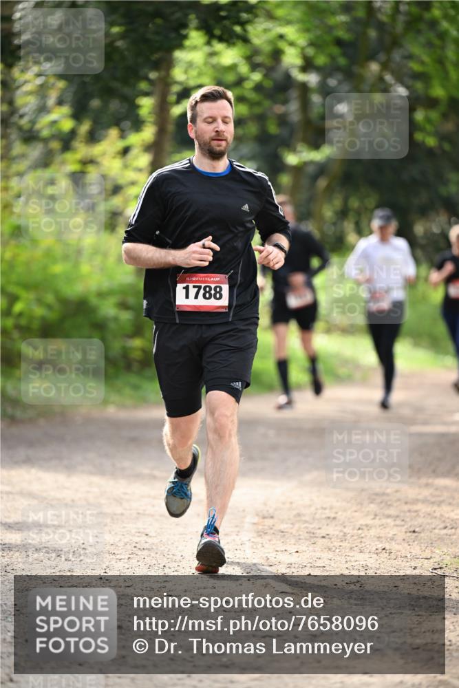 13.04.2025 - Hammer Lauf Dr. Thomas Lammeyer http://msf.ph/oto/7658096 13.04.2025 10:45:21 Laufen 15, 1788 meine-sportfotos.de