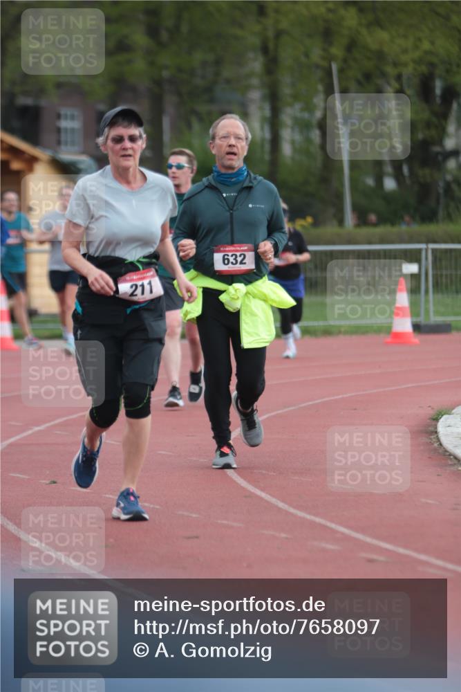 13.04.2025 - Hammer Lauf A. Gomolzig http://msf.ph/oto/7658097 13.04.2025 10:17:14 Ziel 211, 270, 539, 551, 632, 966, 1288, 1970 meine-sportfotos.de