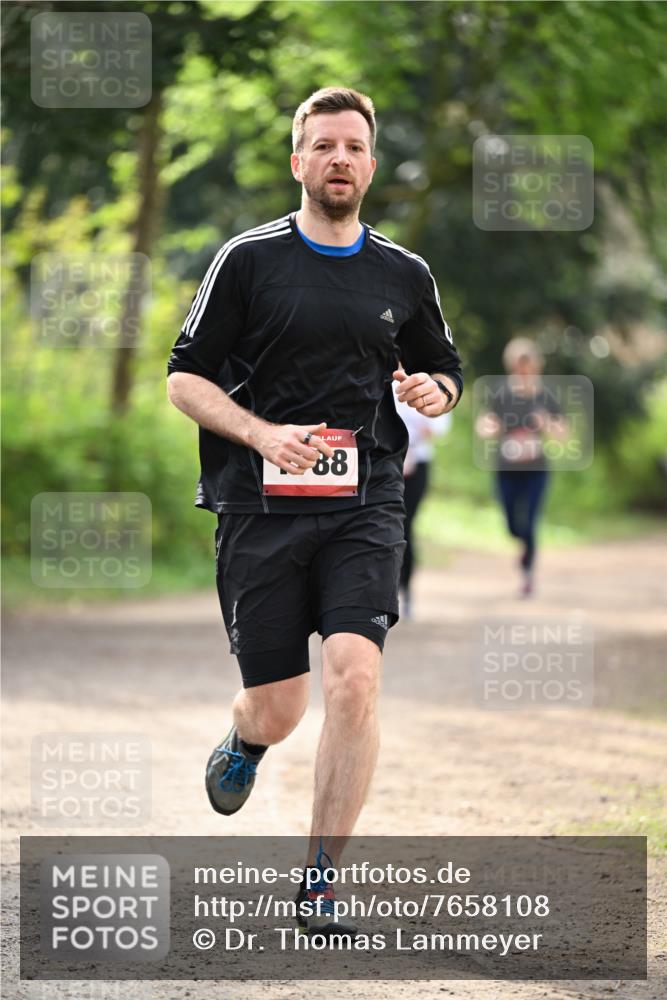 13.04.2025 - Hammer Lauf Dr. Thomas Lammeyer http://msf.ph/oto/7658108 13.04.2025 10:45:22 Laufen 88 meine-sportfotos.de
