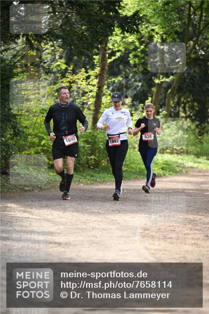 13.04.2025 - Hammer Lauf Dr. Thomas Lammeyer http://msf.ph/oto/7658114 13.04.2025 10:45:24 Laufen 1993, 1992, 539 meine-sportfotos.de