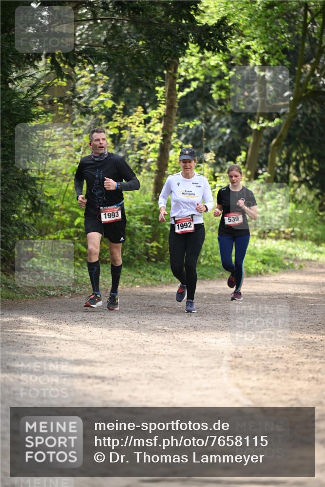 13.04.2025 - Hammer Lauf Dr. Thomas Lammeyer http://msf.ph/oto/7658115 13.04.2025 10:45:24 Laufen 1993, 1992, 539 meine-sportfotos.de
