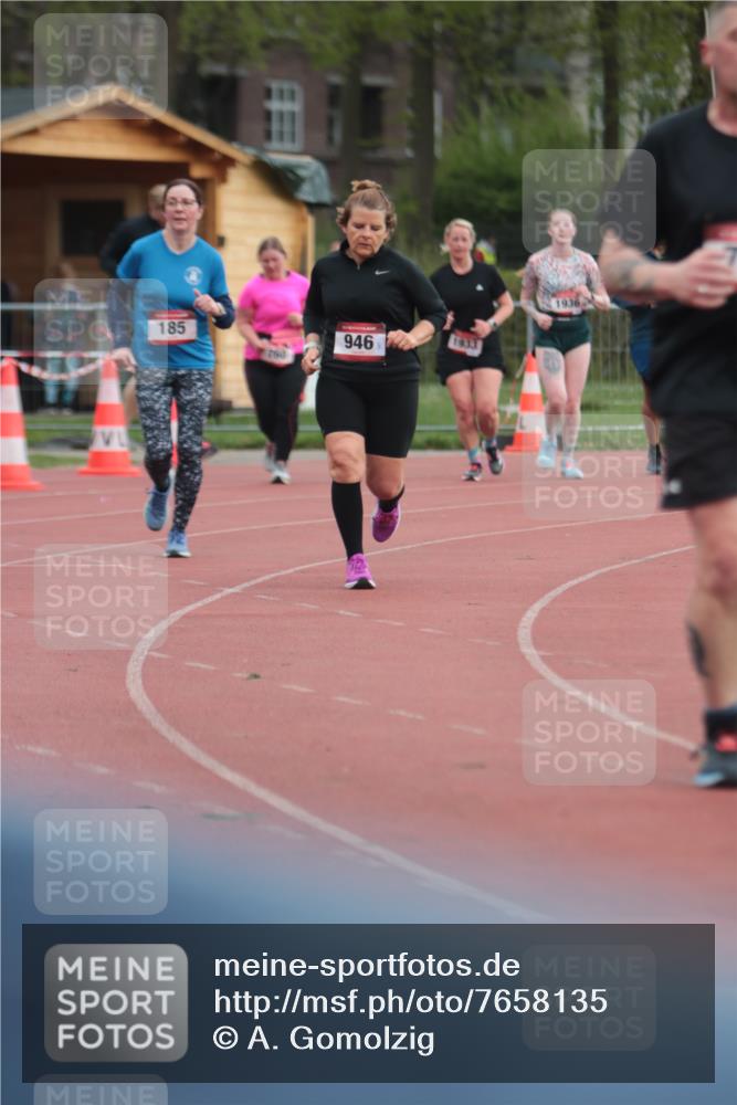 13.04.2025 - Hammer Lauf A. Gomolzig http://msf.ph/oto/7658135 13.04.2025 10:17:26 Ziel 185, 715, 726, 753, 946 meine-sportfotos.de