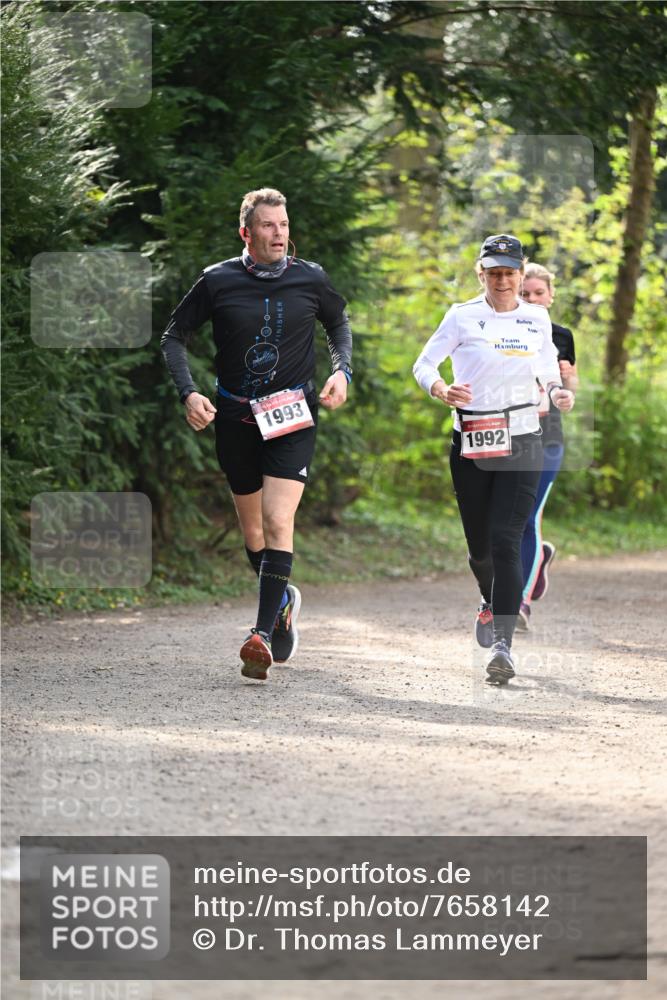 13.04.2025 - Hammer Lauf Dr. Thomas Lammeyer http://msf.ph/oto/7658142 13.04.2025 10:45:26 Laufen 1993, 1992 meine-sportfotos.de