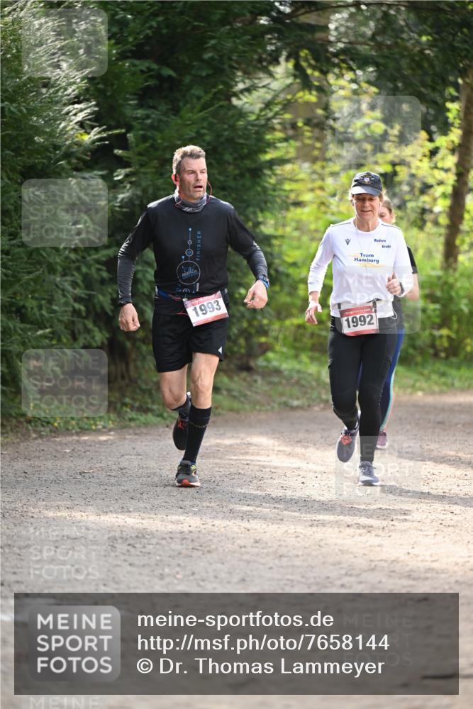 13.04.2025 - Hammer Lauf Dr. Thomas Lammeyer http://msf.ph/oto/7658144 13.04.2025 10:45:26 Laufen 1993, 1992 meine-sportfotos.de