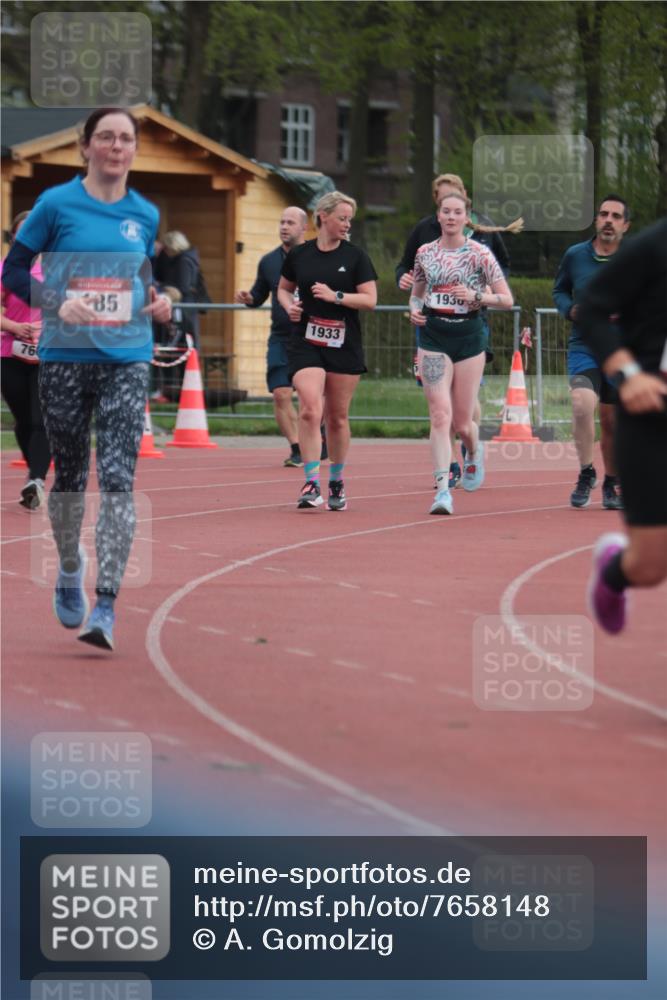 13.04.2025 - Hammer Lauf A. Gomolzig http://msf.ph/oto/7658148 13.04.2025 10:17:30 Ziel 185, 589, 760, 896, 946, 1933, 1936 meine-sportfotos.de