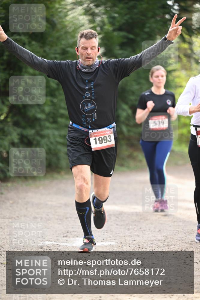 13.04.2025 - Hammer Lauf Dr. Thomas Lammeyer http://msf.ph/oto/7658172 13.04.2025 10:45:29 Laufen 15, 1993, 539 meine-sportfotos.de