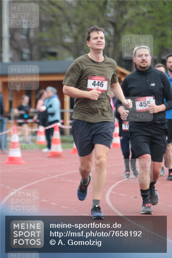 13.04.2025 - Hammer Lauf A. Gomolzig http://msf.ph/oto/7658192 13.04.2025 10:17:51 Ziel 446, 455, 1786, 1788 meine-sportfotos.de