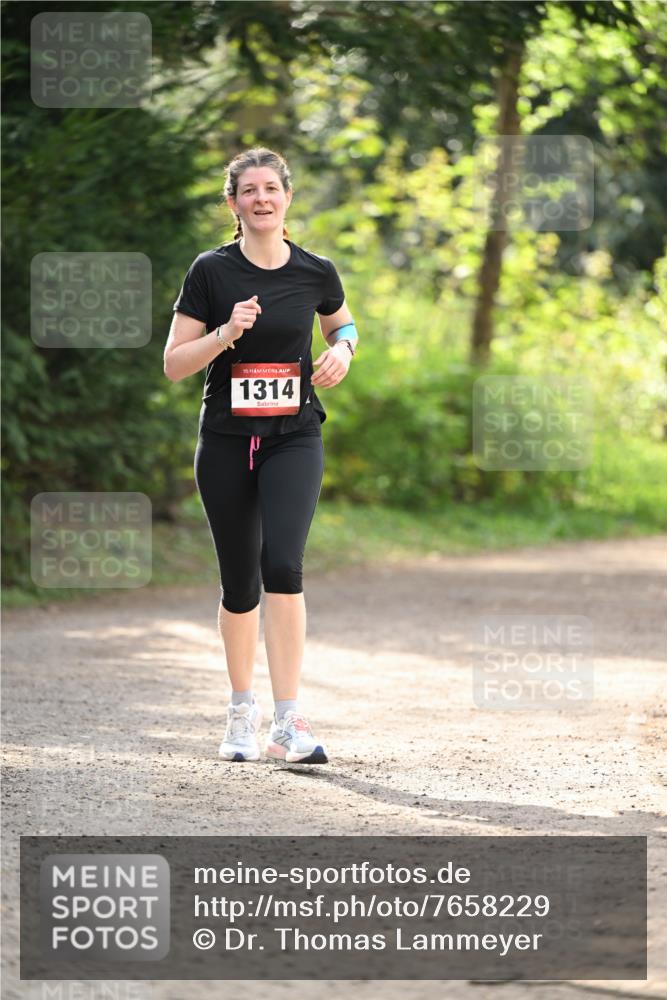 13.04.2025 - Hammer Lauf Dr. Thomas Lammeyer http://msf.ph/oto/7658229 13.04.2025 10:45:53 Laufen 15, 1314 meine-sportfotos.de