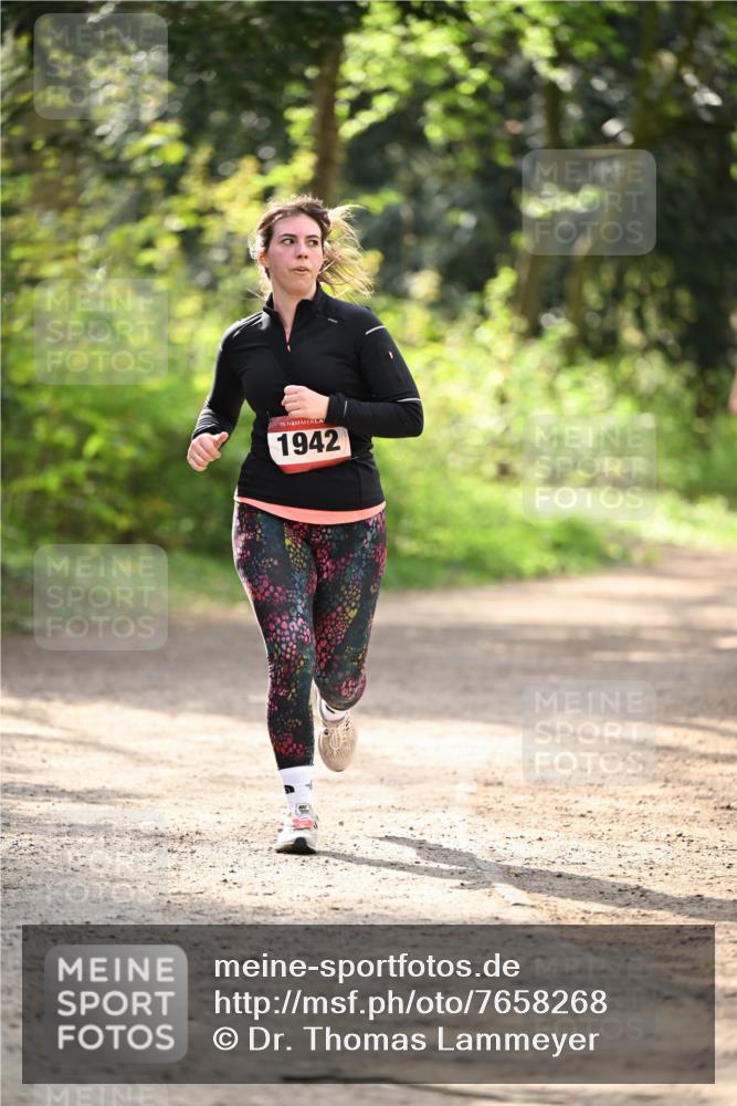 13.04.2025 - Hammer Lauf Dr. Thomas Lammeyer http://msf.ph/oto/7658268 13.04.2025 10:46:01 Laufen 15, 1942 meine-sportfotos.de