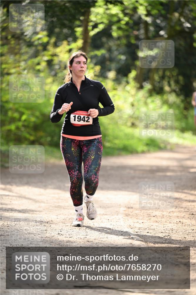 13.04.2025 - Hammer Lauf Dr. Thomas Lammeyer http://msf.ph/oto/7658270 13.04.2025 10:46:01 Laufen 15, 1942 meine-sportfotos.de