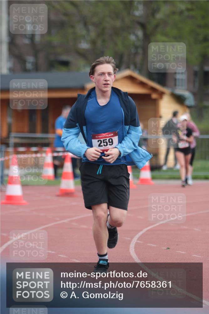 13.04.2025 - Hammer Lauf A. Gomolzig http://msf.ph/oto/7658361 13.04.2025 10:18:56 Ziel 259 meine-sportfotos.de