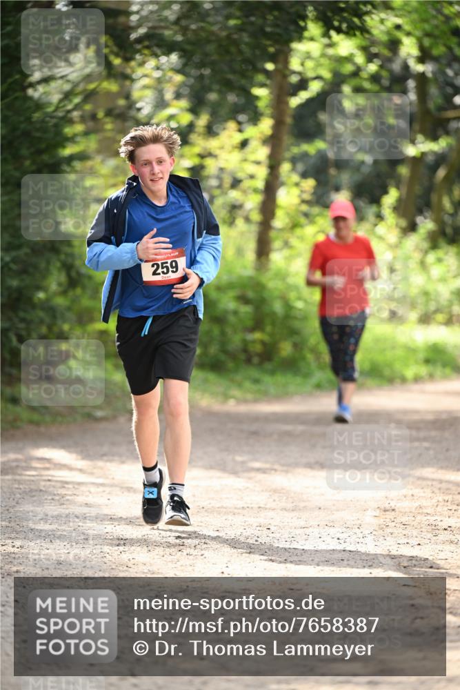 13.04.2025 - Hammer Lauf Dr. Thomas Lammeyer http://msf.ph/oto/7658387 13.04.2025 10:46:55 Laufen 259 meine-sportfotos.de