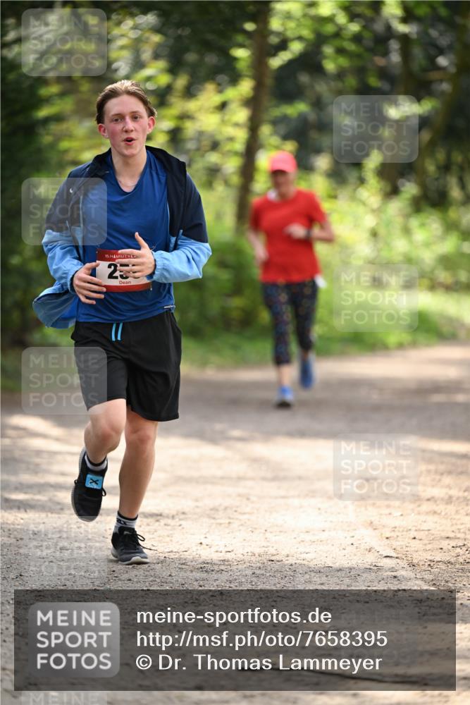 13.04.2025 - Hammer Lauf Dr. Thomas Lammeyer http://msf.ph/oto/7658395 13.04.2025 10:46:56 Laufen 15, 25 meine-sportfotos.de