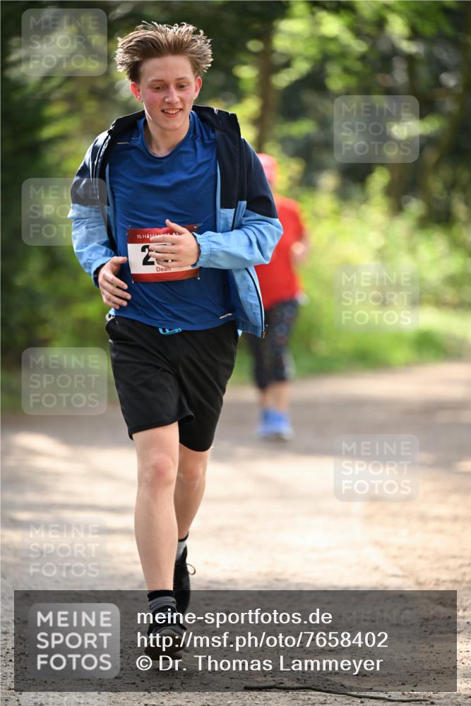 13.04.2025 - Hammer Lauf Dr. Thomas Lammeyer http://msf.ph/oto/7658402 13.04.2025 10:46:57 Laufen 15 meine-sportfotos.de