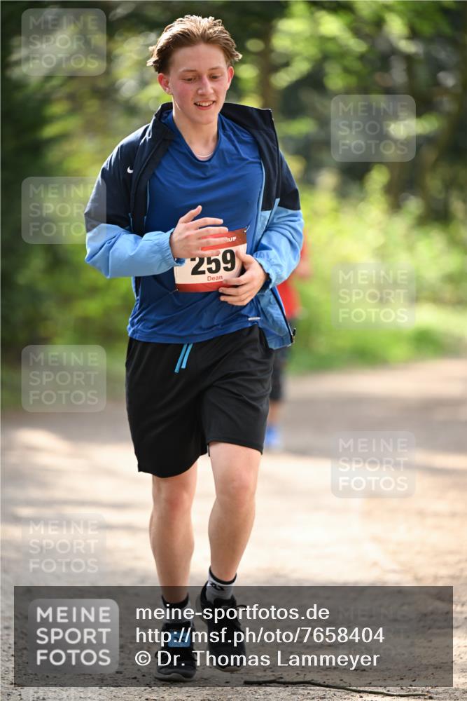 13.04.2025 - Hammer Lauf Dr. Thomas Lammeyer http://msf.ph/oto/7658404 13.04.2025 10:46:58 Laufen 259 meine-sportfotos.de