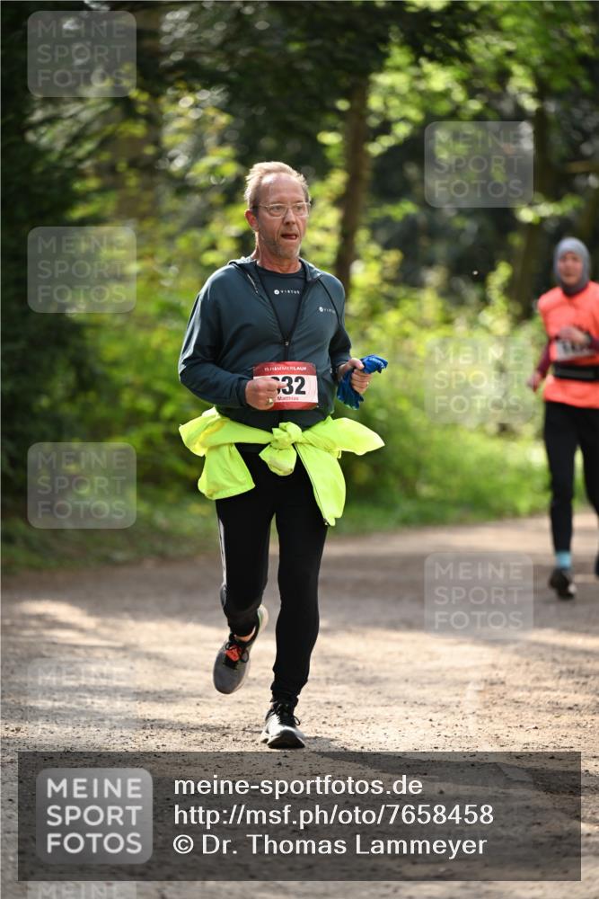 13.04.2025 - Hammer Lauf Dr. Thomas Lammeyer http://msf.ph/oto/7658458 13.04.2025 10:47:44 Laufen 15, 32 meine-sportfotos.de