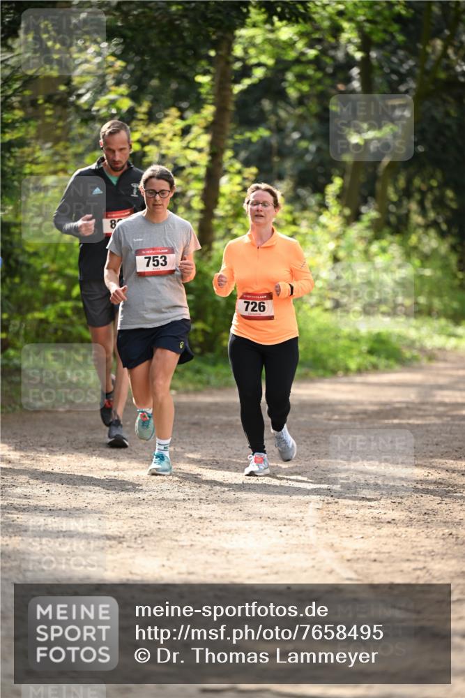 13.04.2025 - Hammer Lauf Dr. Thomas Lammeyer http://msf.ph/oto/7658495 13.04.2025 10:47:55 Laufen 8, 753, 726 meine-sportfotos.de