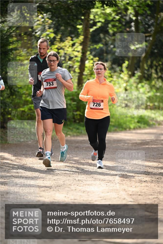 13.04.2025 - Hammer Lauf Dr. Thomas Lammeyer http://msf.ph/oto/7658497 13.04.2025 10:47:55 Laufen 753, 726 meine-sportfotos.de