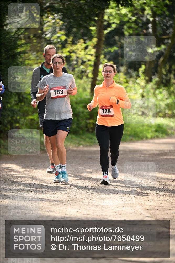 13.04.2025 - Hammer Lauf Dr. Thomas Lammeyer http://msf.ph/oto/7658499 13.04.2025 10:47:55 Laufen 753, 726 meine-sportfotos.de