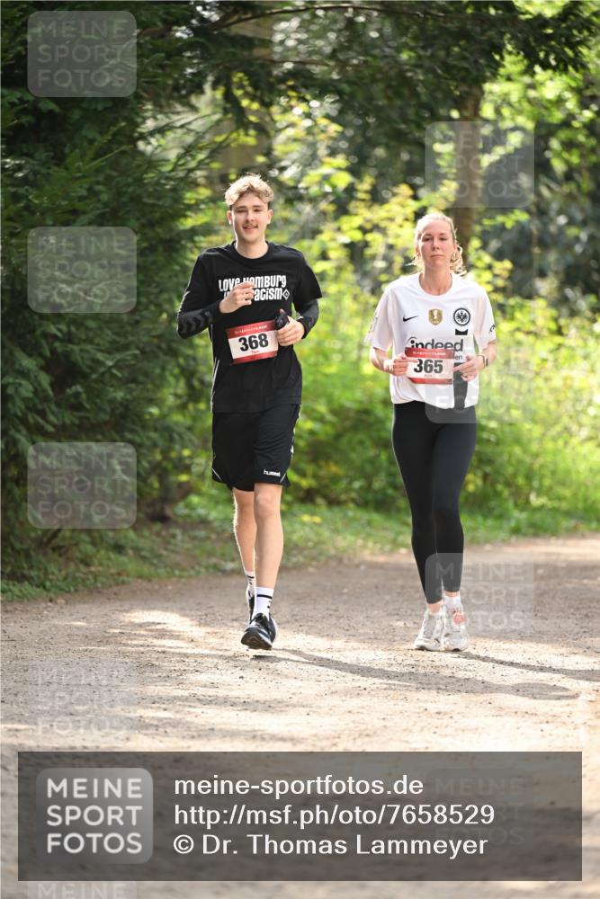 13.04.2025 - Hammer Lauf Dr. Thomas Lammeyer http://msf.ph/oto/7658529 13.04.2025 10:48:07 Laufen 15, 368, 15, 365 meine-sportfotos.de