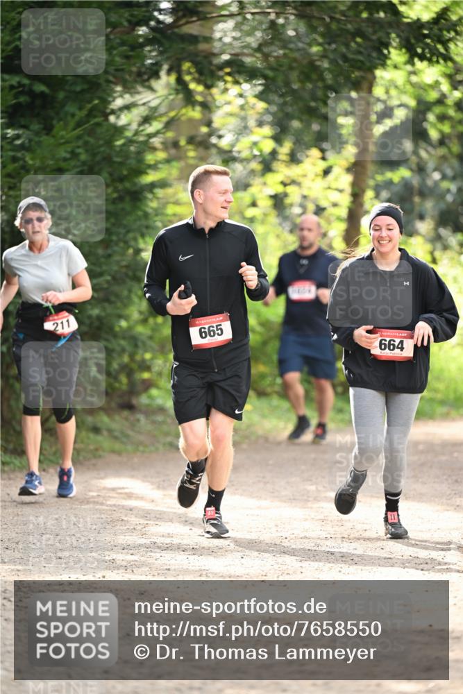 13.04.2025 - Hammer Lauf Dr. Thomas Lammeyer http://msf.ph/oto/7658550 13.04.2025 10:48:15 Laufen 211, 15, 665, 664 meine-sportfotos.de