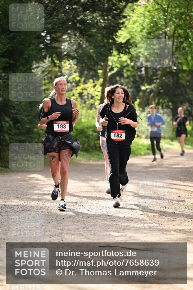 13.04.2025 - Hammer Lauf Dr. Thomas Lammeyer http://msf.ph/oto/7658639 13.04.2025 10:48:41 Laufen 15, 183, 15, 182 meine-sportfotos.de