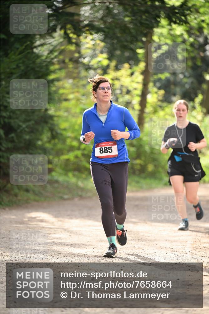 13.04.2025 - Hammer Lauf Dr. Thomas Lammeyer http://msf.ph/oto/7658664 13.04.2025 10:48:47 Laufen 885 meine-sportfotos.de