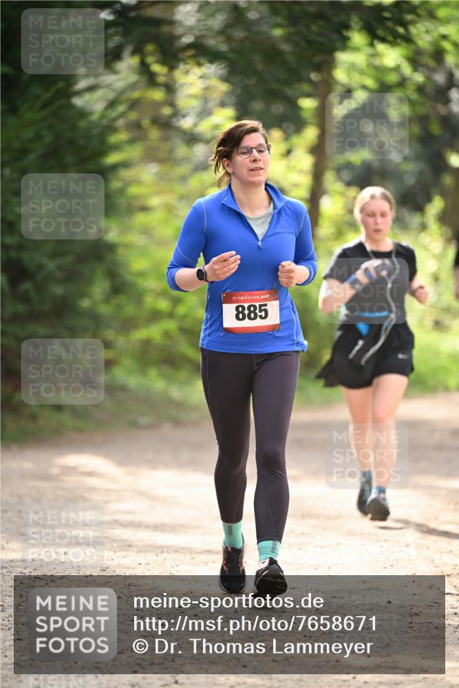 13.04.2025 - Hammer Lauf Dr. Thomas Lammeyer http://msf.ph/oto/7658671 13.04.2025 10:48:48 Laufen 15, 885 meine-sportfotos.de