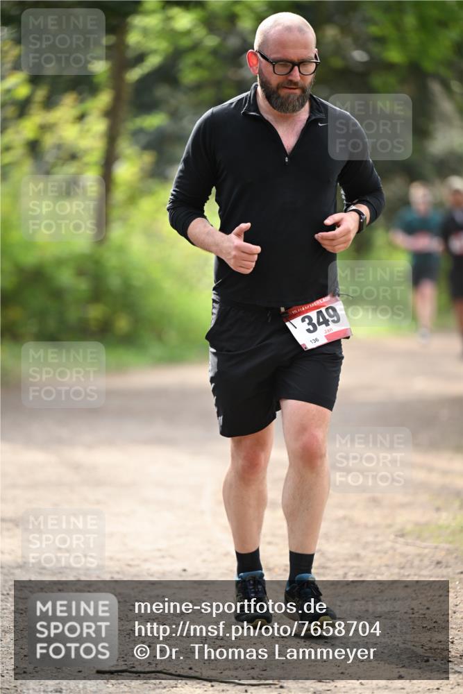 13.04.2025 - Hammer Lauf Dr. Thomas Lammeyer http://msf.ph/oto/7658704 13.04.2025 10:48:55 Laufen 15, 349, 136 meine-sportfotos.de