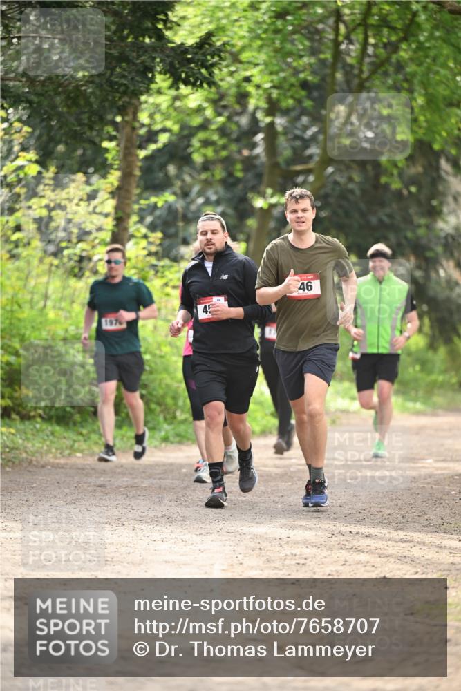 13.04.2025 - Hammer Lauf Dr. Thomas Lammeyer http://msf.ph/oto/7658707 13.04.2025 10:49:00 Laufen 1976, 45, 46 meine-sportfotos.de