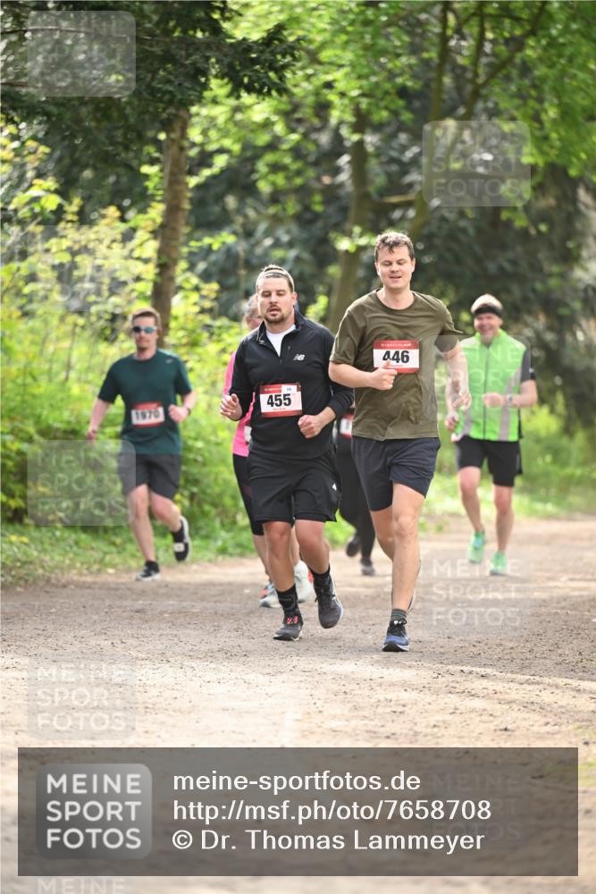 13.04.2025 - Hammer Lauf Dr. Thomas Lammeyer http://msf.ph/oto/7658708 13.04.2025 10:49:00 Laufen 455, 1970, 15, 446 meine-sportfotos.de
