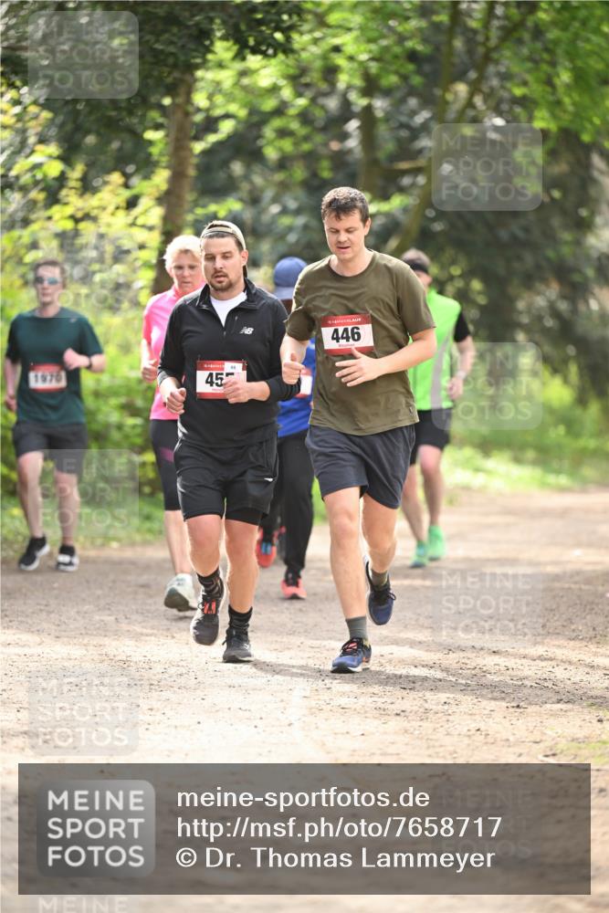 13.04.2025 - Hammer Lauf Dr. Thomas Lammeyer http://msf.ph/oto/7658717 13.04.2025 10:49:02 Laufen 1970, 69, 45, 446 meine-sportfotos.de