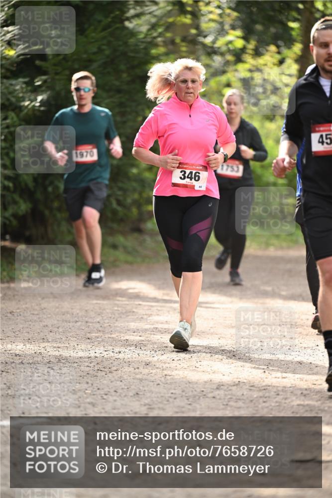 13.04.2025 - Hammer Lauf Dr. Thomas Lammeyer http://msf.ph/oto/7658726 13.04.2025 10:49:04 Laufen 1970, 15, 1753, 346, 44, 45 meine-sportfotos.de