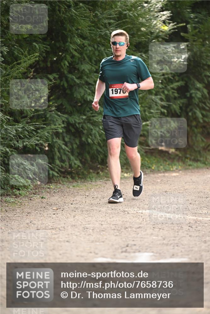 13.04.2025 - Hammer Lauf Dr. Thomas Lammeyer http://msf.ph/oto/7658736 13.04.2025 10:49:06 Laufen 15, 1970 meine-sportfotos.de
