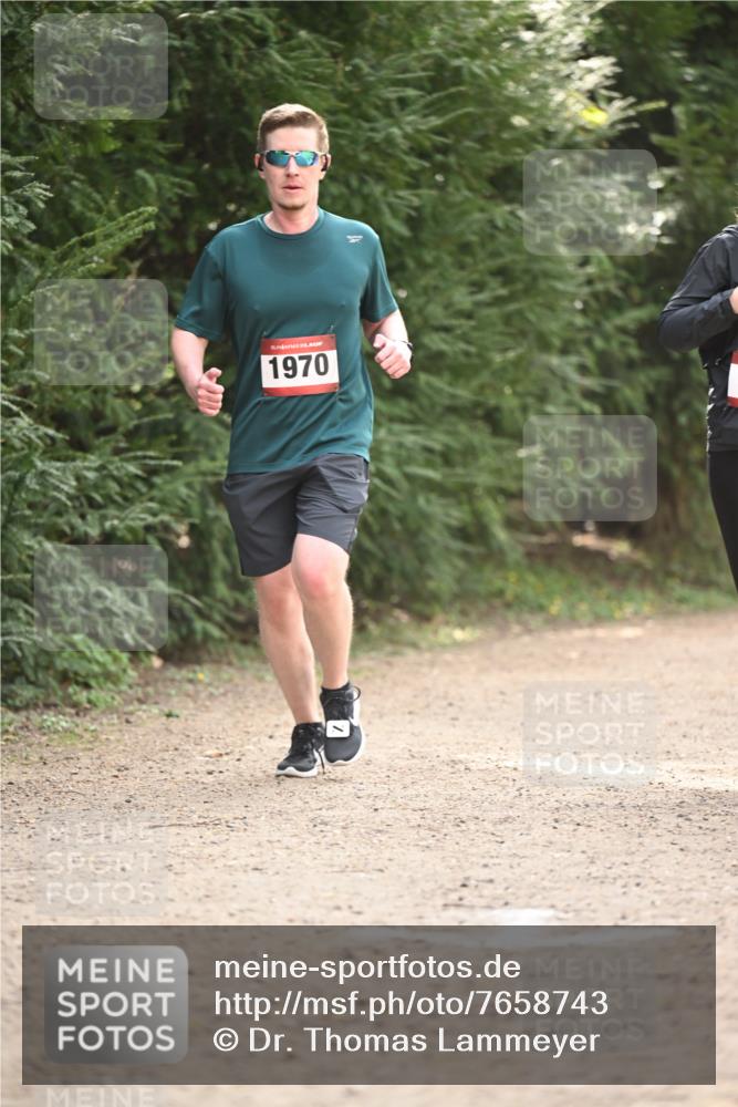 13.04.2025 - Hammer Lauf Dr. Thomas Lammeyer http://msf.ph/oto/7658743 13.04.2025 10:49:07 Laufen 1970 meine-sportfotos.de