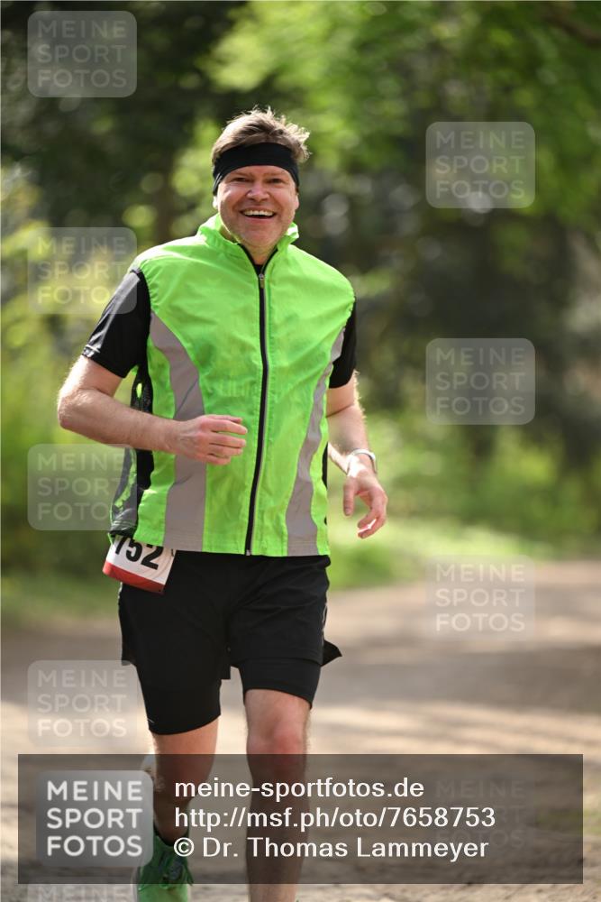 13.04.2025 - Hammer Lauf Dr. Thomas Lammeyer http://msf.ph/oto/7658753 13.04.2025 10:49:09 Laufen 752 meine-sportfotos.de