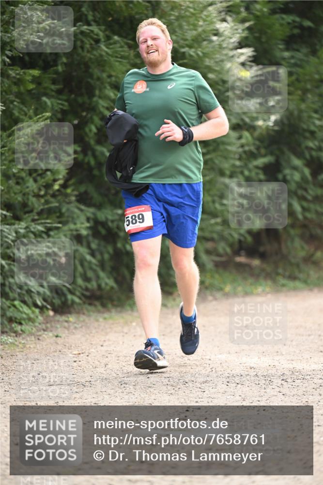 13.04.2025 - Hammer Lauf Dr. Thomas Lammeyer http://msf.ph/oto/7658761 13.04.2025 10:49:20 Laufen 589 meine-sportfotos.de