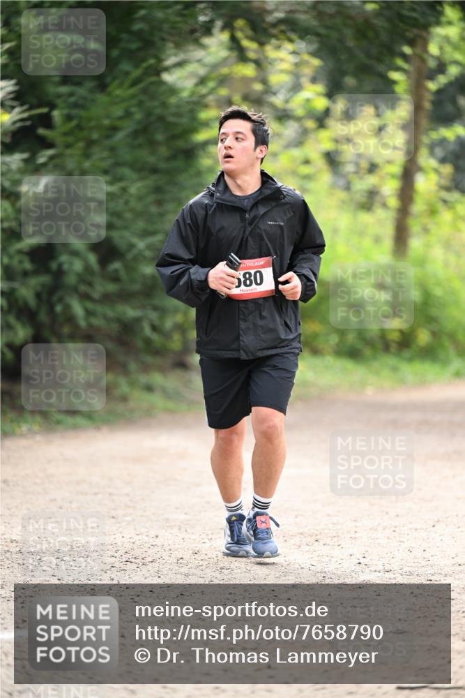 13.04.2025 - Hammer Lauf Dr. Thomas Lammeyer http://msf.ph/oto/7658790 13.04.2025 10:49:28 Laufen 80 meine-sportfotos.de