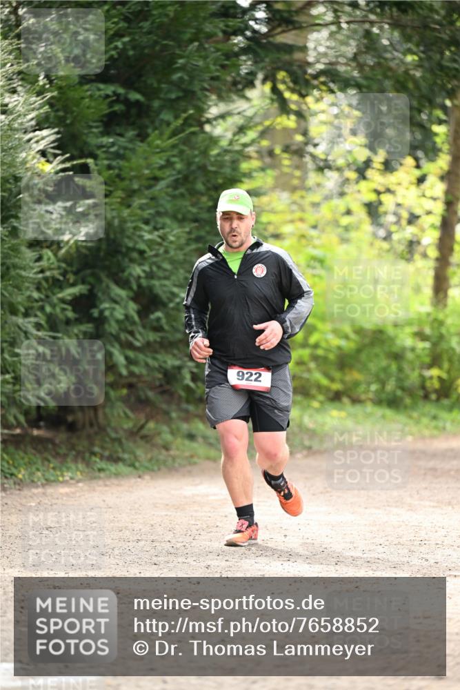 13.04.2025 - Hammer Lauf Dr. Thomas Lammeyer http://msf.ph/oto/7658852 13.04.2025 10:50:20 Laufen 922 meine-sportfotos.de