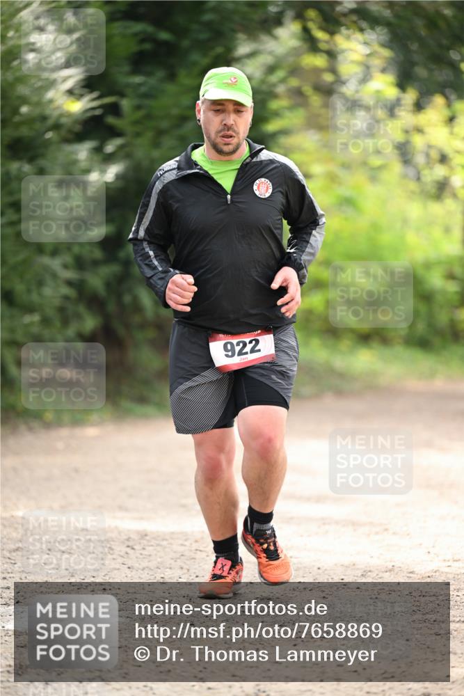13.04.2025 - Hammer Lauf Dr. Thomas Lammeyer http://msf.ph/oto/7658869 13.04.2025 10:50:22 Laufen 922 meine-sportfotos.de