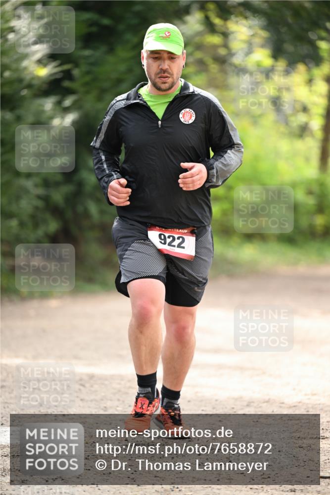 13.04.2025 - Hammer Lauf Dr. Thomas Lammeyer http://msf.ph/oto/7658872 13.04.2025 10:50:23 Laufen 7910, 15, 922, 561 meine-sportfotos.de