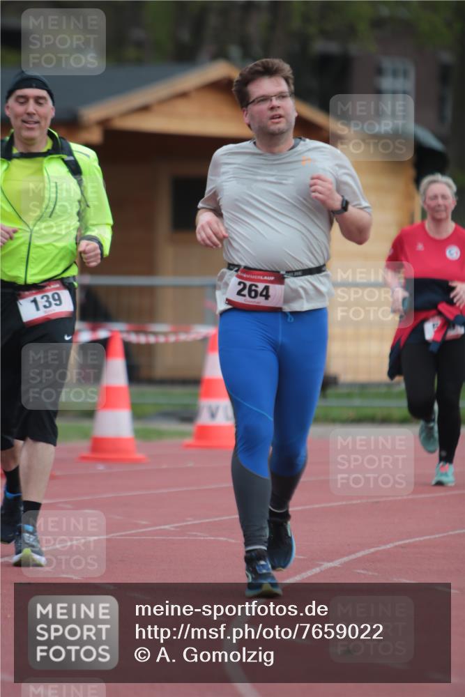 13.04.2025 - Hammer Lauf A. Gomolzig http://msf.ph/oto/7659022 13.04.2025 10:19:20 Ziel 139, 258, 264, 419, 569 meine-sportfotos.de