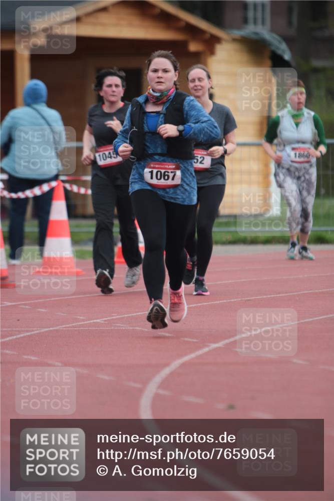 13.04.2025 - Hammer Lauf A. Gomolzig http://msf.ph/oto/7659054 13.04.2025 10:19:48 Ziel 652, 1045, 1067 meine-sportfotos.de